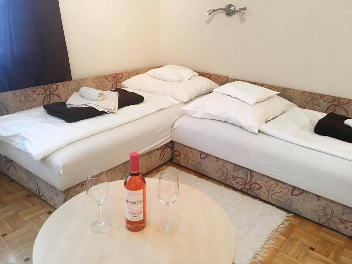 Tompos Vendégház és pince Villány Extérieur photo